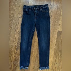 “Just Black” JEANS